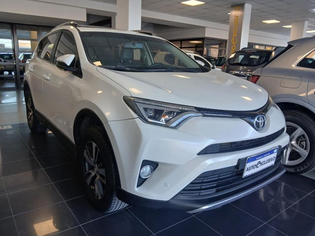 TOYOTA RAV4 4X2 VX 2017